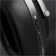 Bowers & Wilkins PX8