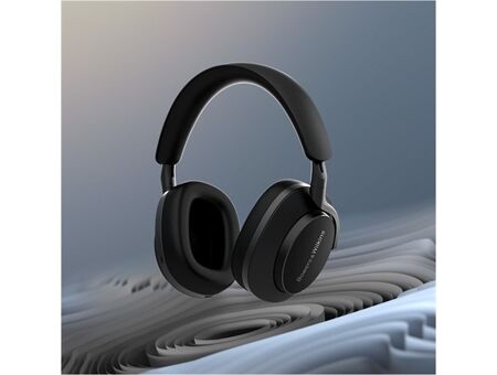 Bowers & Wilkins PX8