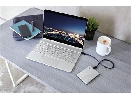 Western Digital My Passport Ultra (2TB)